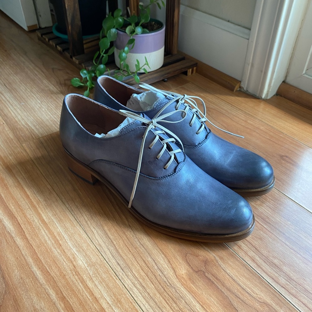 Girotti Women’s Oxford Shoes